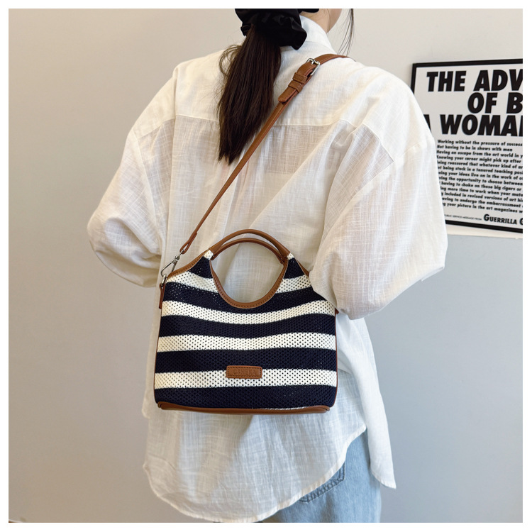 Korean style laid-back and relaxed tote bag 2025 new summer versatile woven and pieced large-capacity single-shoulder bag undefined