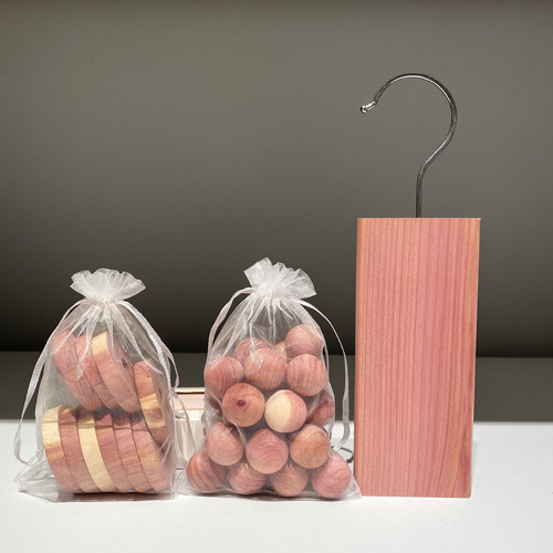 58C1 Love Home Natural cedar wood chips for hanging wardrobes, anti-mold and insect repellent tablets, household shoe cabinets, moth-proof logs