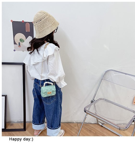 Fashion Pearl Chain Messenger Children Bag Wholesale display picture 1