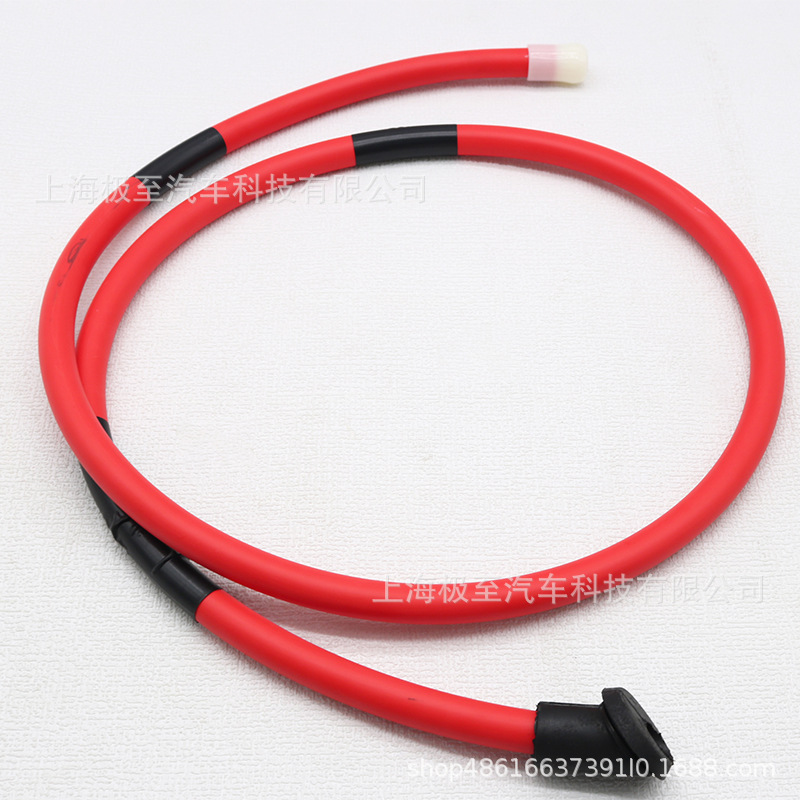 8R0877201, front red drain pipe for sunroof, suitable for Audi Q5 83B 2.0 35 40T 09-18
