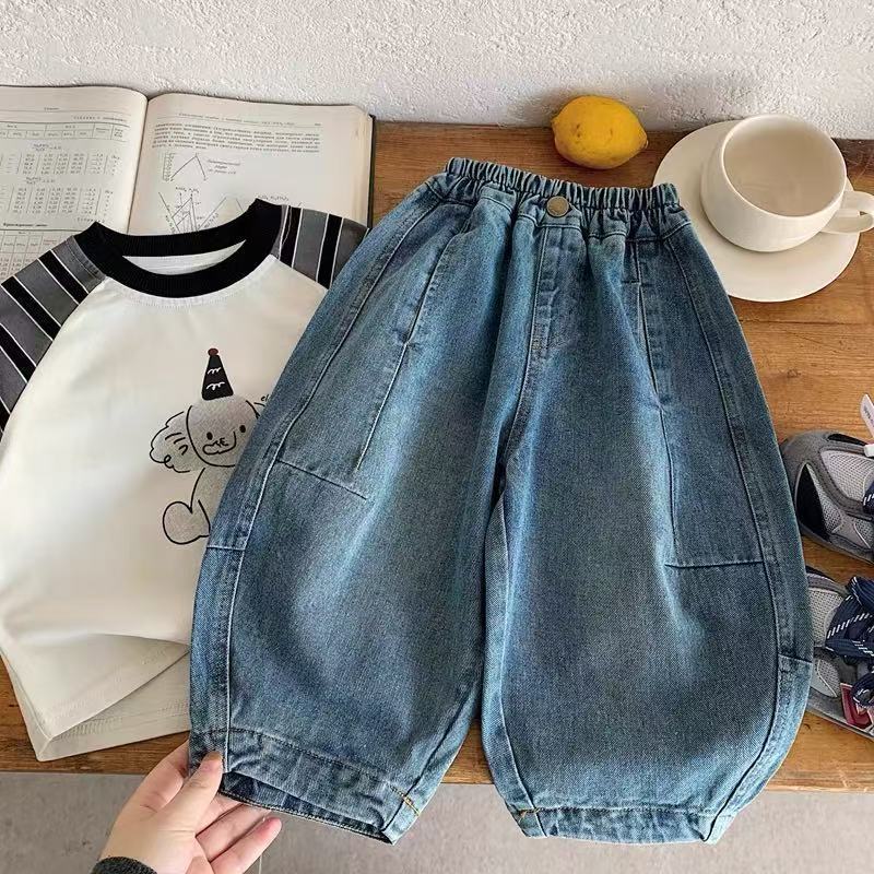 Nuevos jeans infantiles, ropa para niños y niñas, estilo coreano, pantalones largos de macheta sueltos, primavera y otoño, niños de mediana edad, pantalones de estilo extranjero.