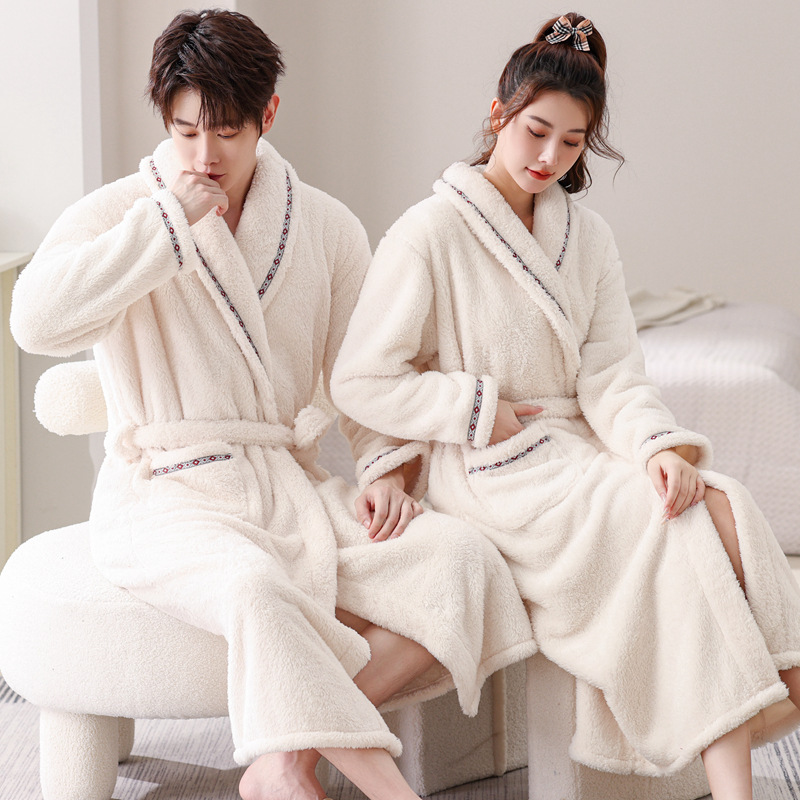 Autumn and Winter Coral Velvet Couple Bathrobes, Women's Nightgowns, Men's Large Size Warm Flannel Bathrobes, Home Clothes That Can Be Worn Outside