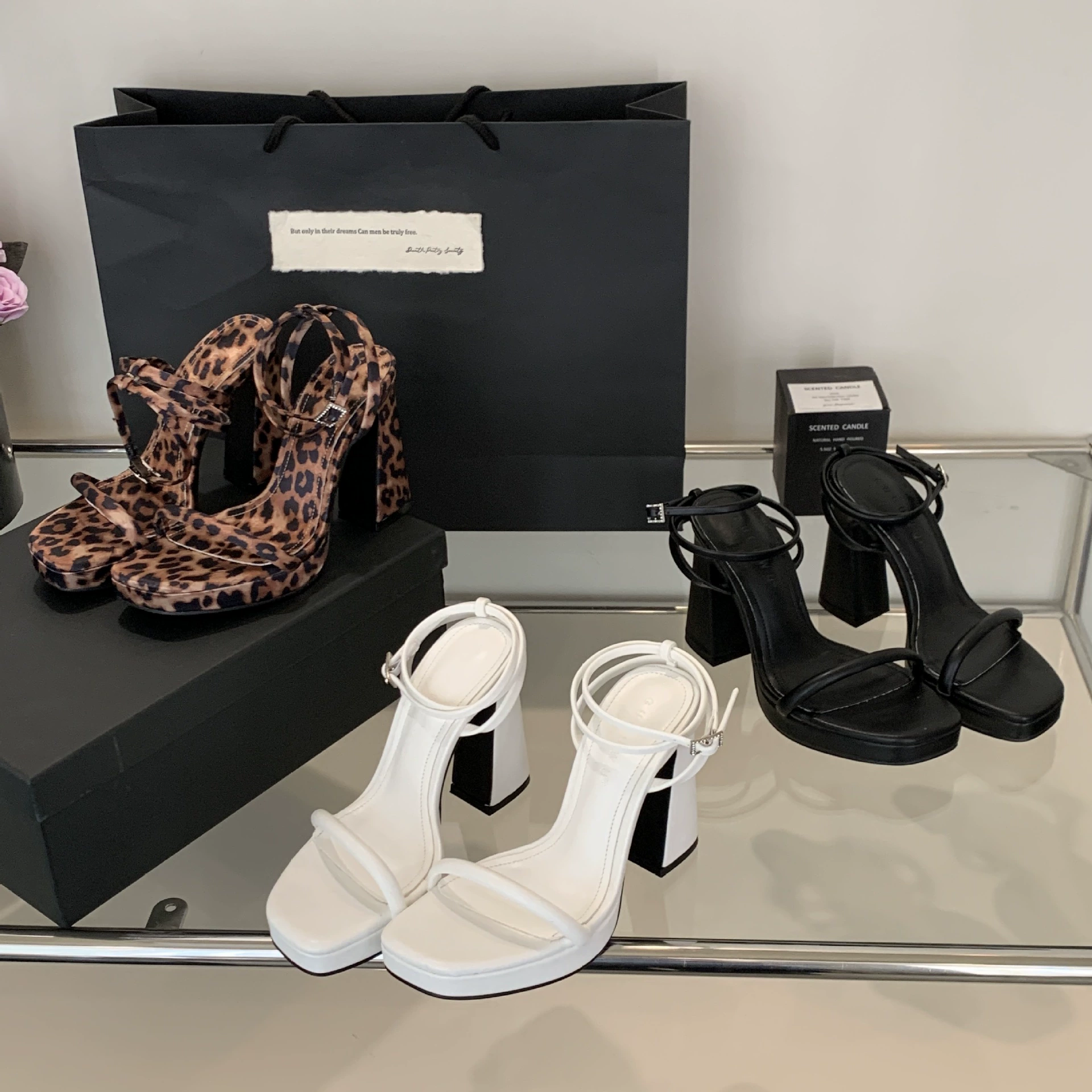 2025 новые водонепроницаемые платформенные босоножки на толстом каблуке с одной перемычкой, сексуальные босоножки с открытым носком, модные персонализированные туфли на высоком каблуке