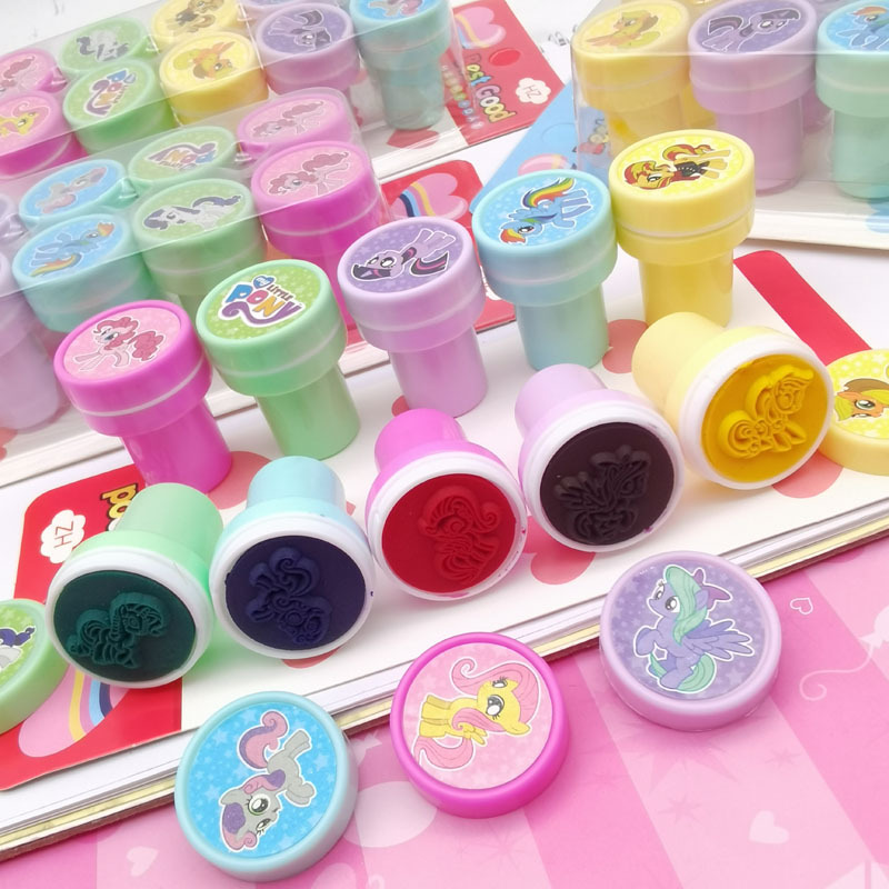 Pony Boley sellos de niños recompensas cuentas de mano juguetes dibujos animados lindos corazón de una niña púrpura sello Pony papelería.