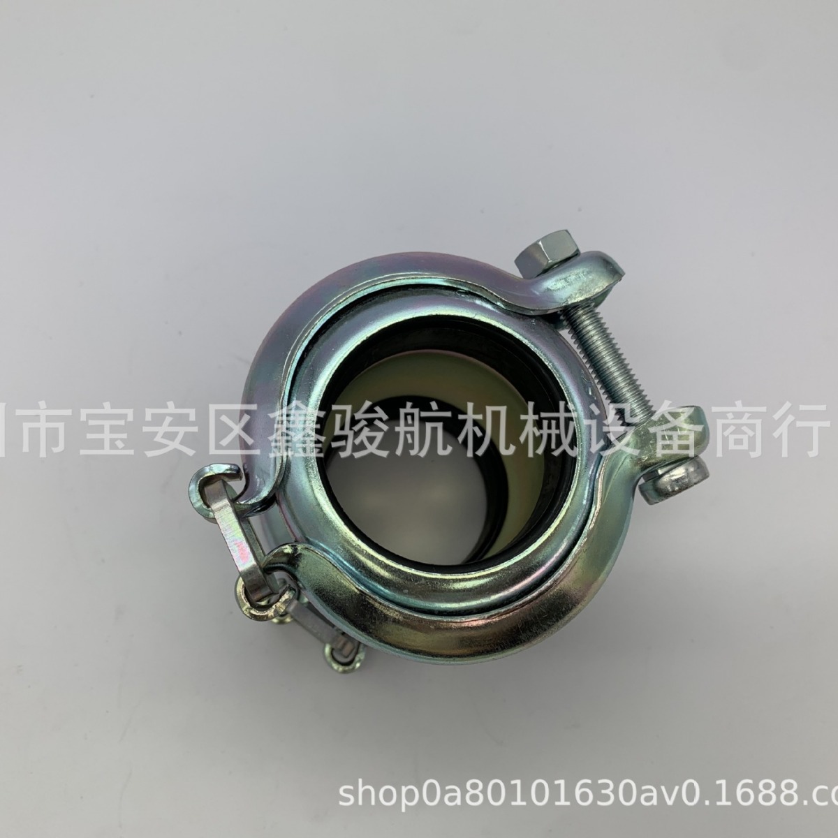 适用S12A2/S12R/S6A3/S6BS6R/S16R发动机配件水管接头04826-40040