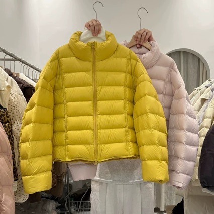 White Duck down Ribbed Short down Jacket for Women, Stand Collar, Thickened, 2026 New Model, Petite Size, Super Stylish Puffer Coat