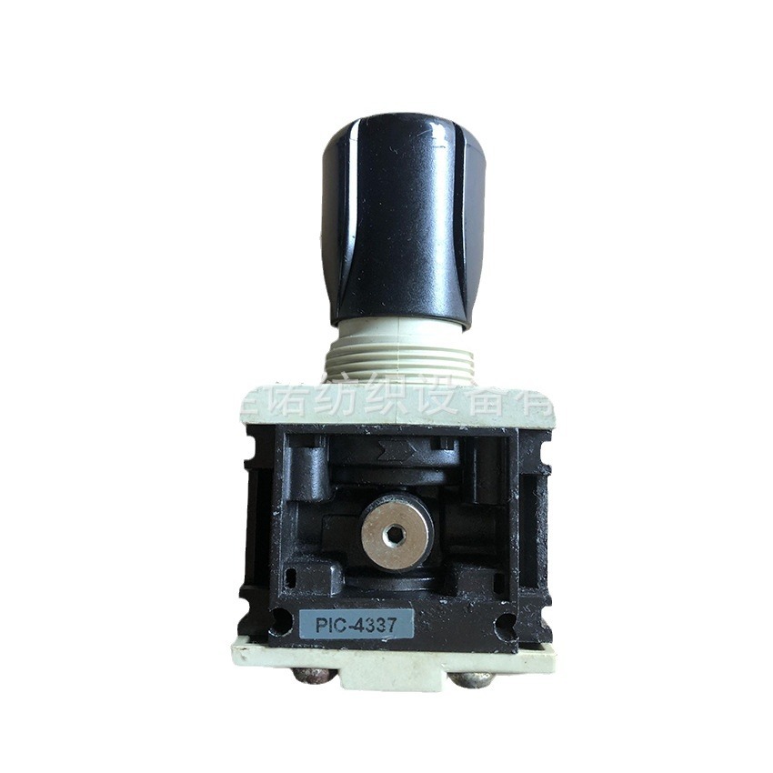 临沂利佳诺长期专业提供：苏姆调压阀 织机配件