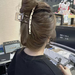 东大门黑白波点醋酸大号抓夹高级感鲨鱼夹后脑勺盘发夹气质发抓
