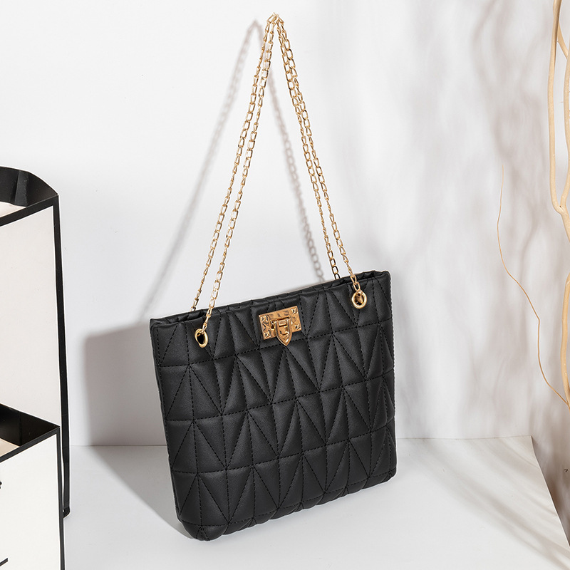 Bolso versátil bolso de hombro de las mujeres 2022 bolsos de mano bolso bordado bolso de la momia bolsa de mensajero de cadena de gran capacidad