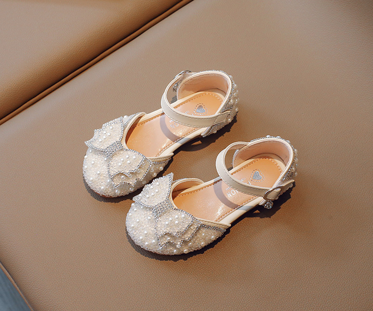 Sandali per bambini con paillettes di diamanti e acqua dolce principessa Baotou 2023 nuove scarpe estive in pelle per bambina_voghion.com