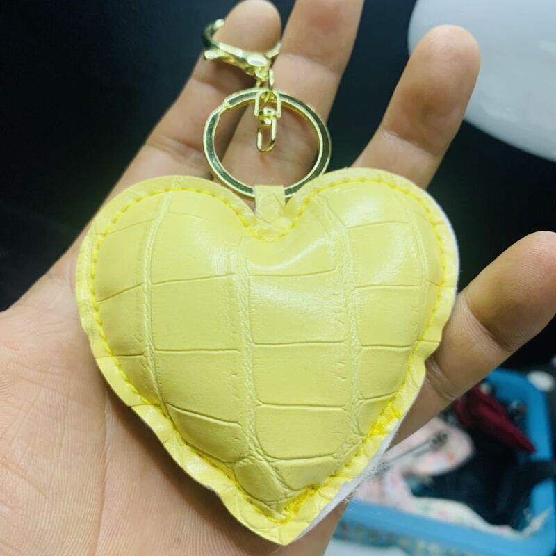 Phone Chain Pendant, Snake Pattern Bag Charm, Car Key Chain, Wrinkled Glossy New Leather Heart-Shaped Keychain Phone Chain Pendant, Snake Pattern Bag Charm, Car Key Chain, Wrinkled Glossy New Leather Heart-Shaped Keychain