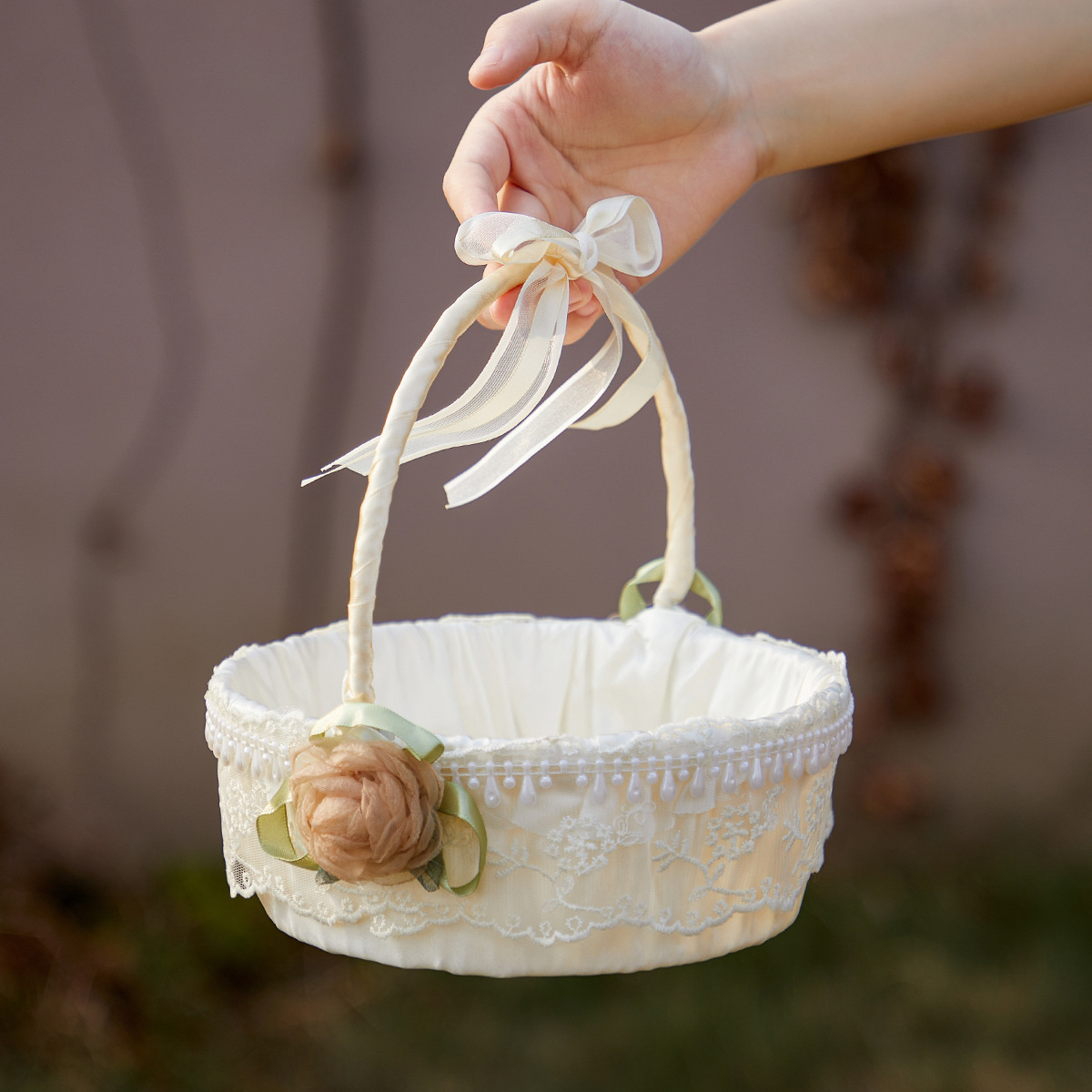 silk basket flower-shaped