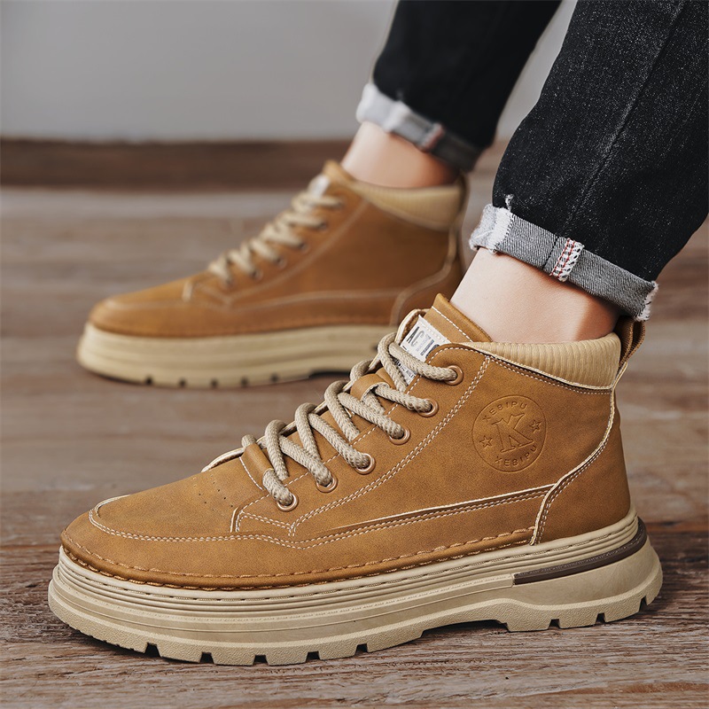 Zapatos de hombre 2024 invierno nuevos zapatos de trabajo de alto nivel retro botas de suela gruesa Martin estilo británico zapatos de cuero casuales al aire libre para hombre