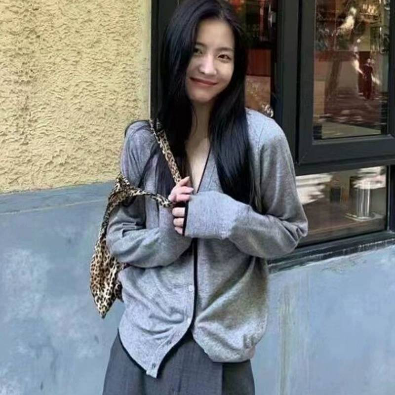 Осенний тонкий кардиган-оверсайз с V-образным вырезом, длинные рукава, свободный крой; цвета: черный/серый/рисовый; размер: средний