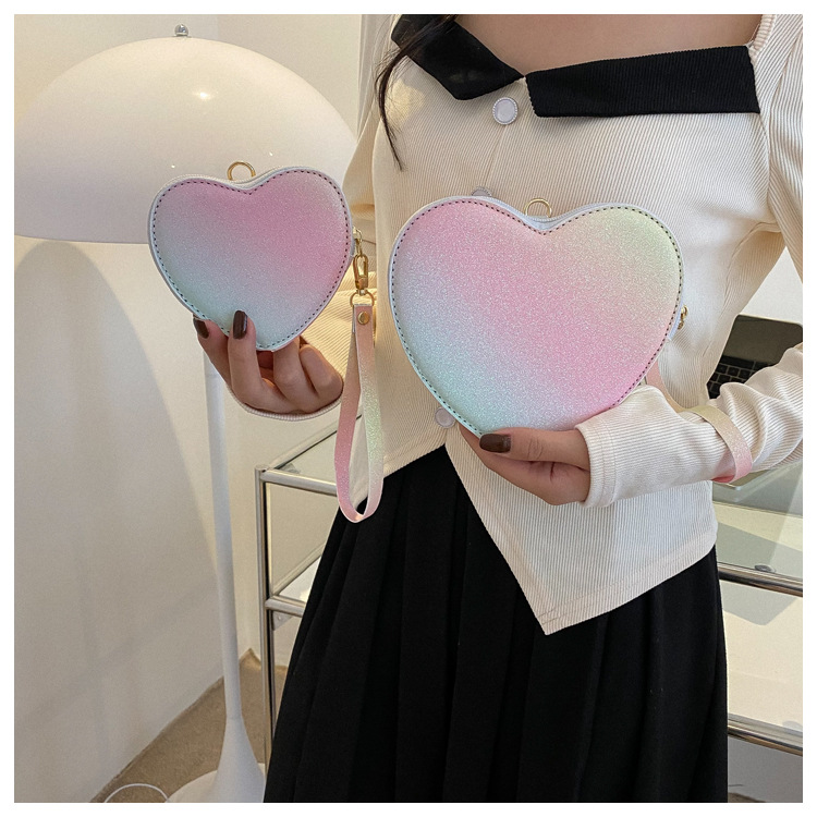 Women's Small Pu Leather Gradient Color Heart Shape Cute Heart-shaped Zipper Crossbody Bag display picture 4