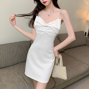 Slim bow French suspender dress
