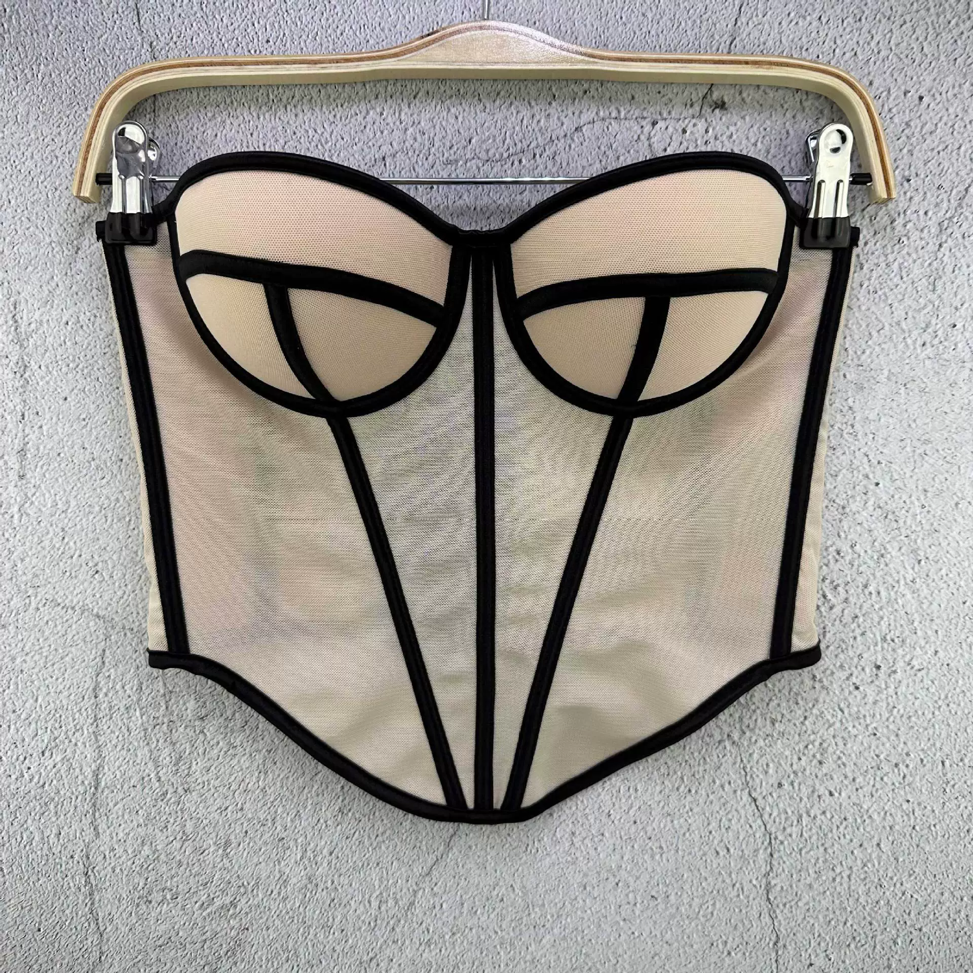 Европейские и американские горячие продажи новый продукт сетчатая пряжа маленький жилет с ретро-тонким и дышащим темпераментом