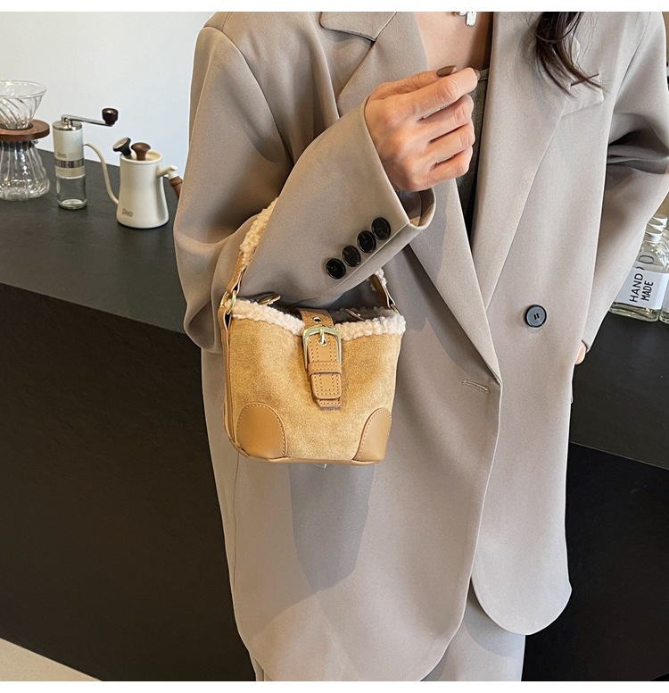 Lambskin mini bucket bag, Maillard suede retro handbag, 2024 new style, single-shoulder crossbody handbag undefined