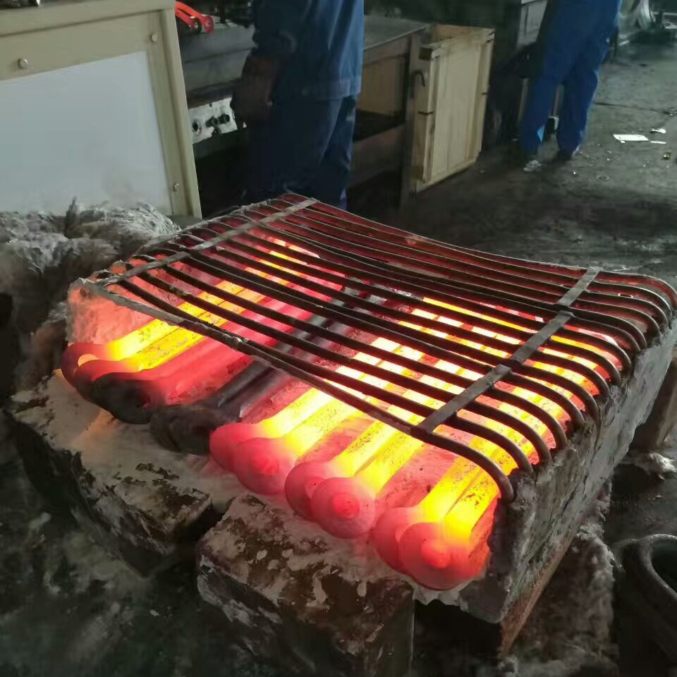 供应不锈钢螺栓热镦炉