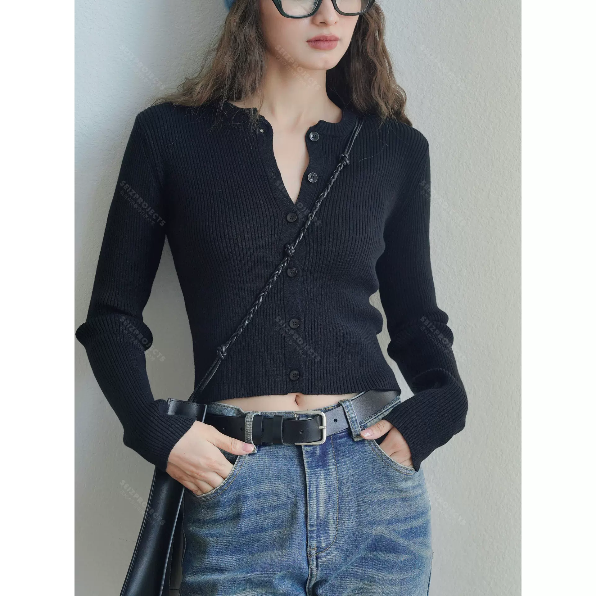 卢浮秋季新款韩版简约U领针织开衫修身显瘦休闲长袖上衣女