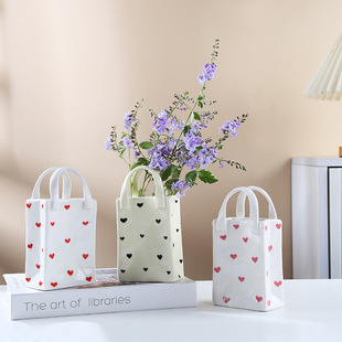 �¿�������մɻ�ƿ�����@��Ůʿ������r�����аٴ�Ԕ[���羳