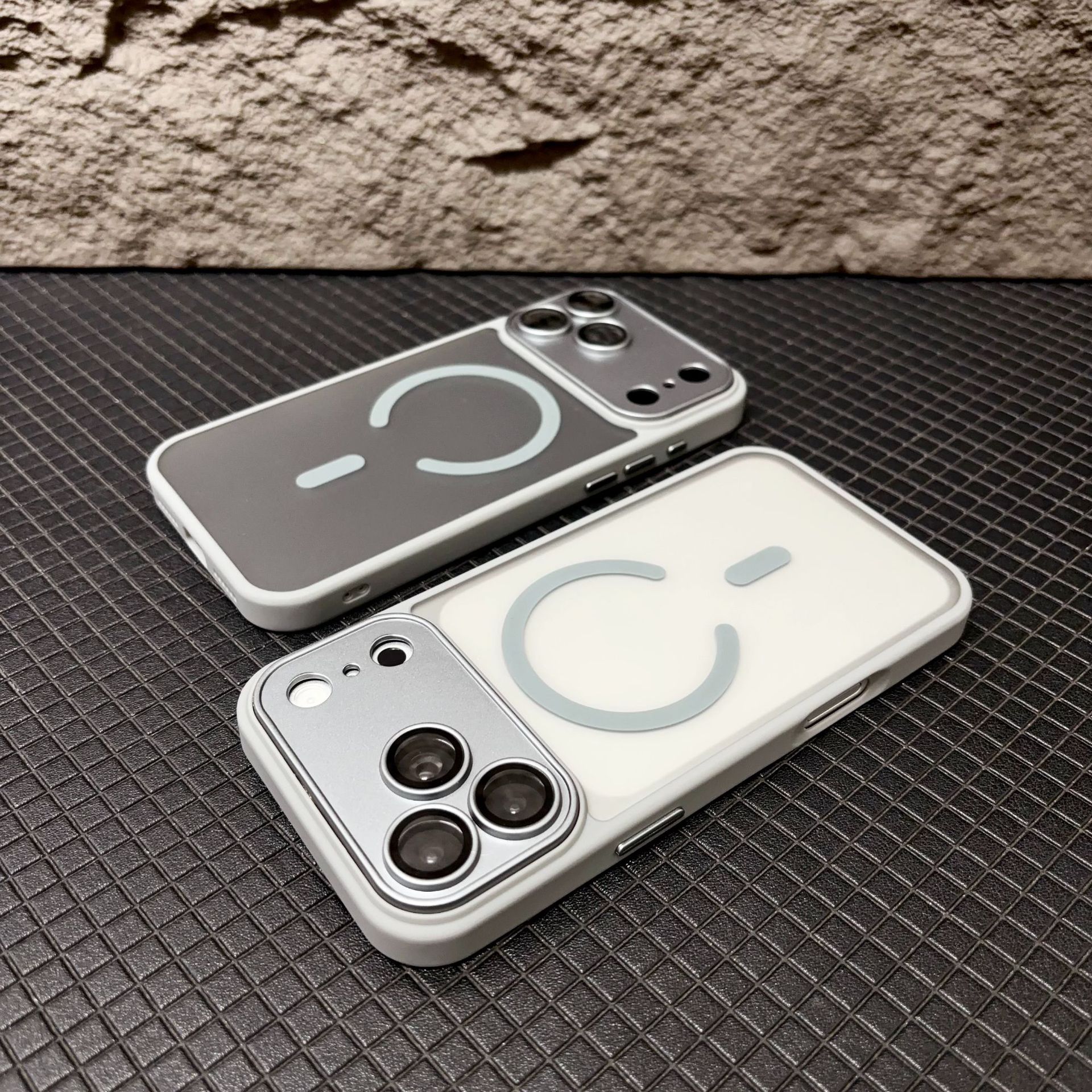 Funda Magnética para Celular para iPhone 17 / 18 Pro, PC, Mate, Anticaídas