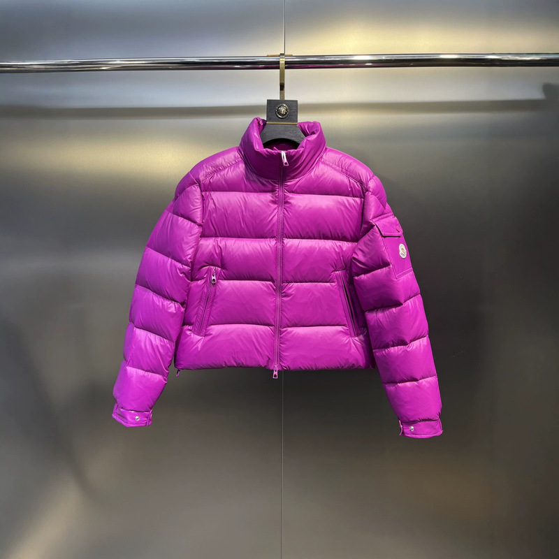 Cross-border high-quality Petra short down jacket, model 821, with a stand-up collar and logo, a slim-fit puffer jacket Cross-border high-quality Petra short down jacket, model 821, with a stand-up collar and logo, a slim-fit puffer jacket