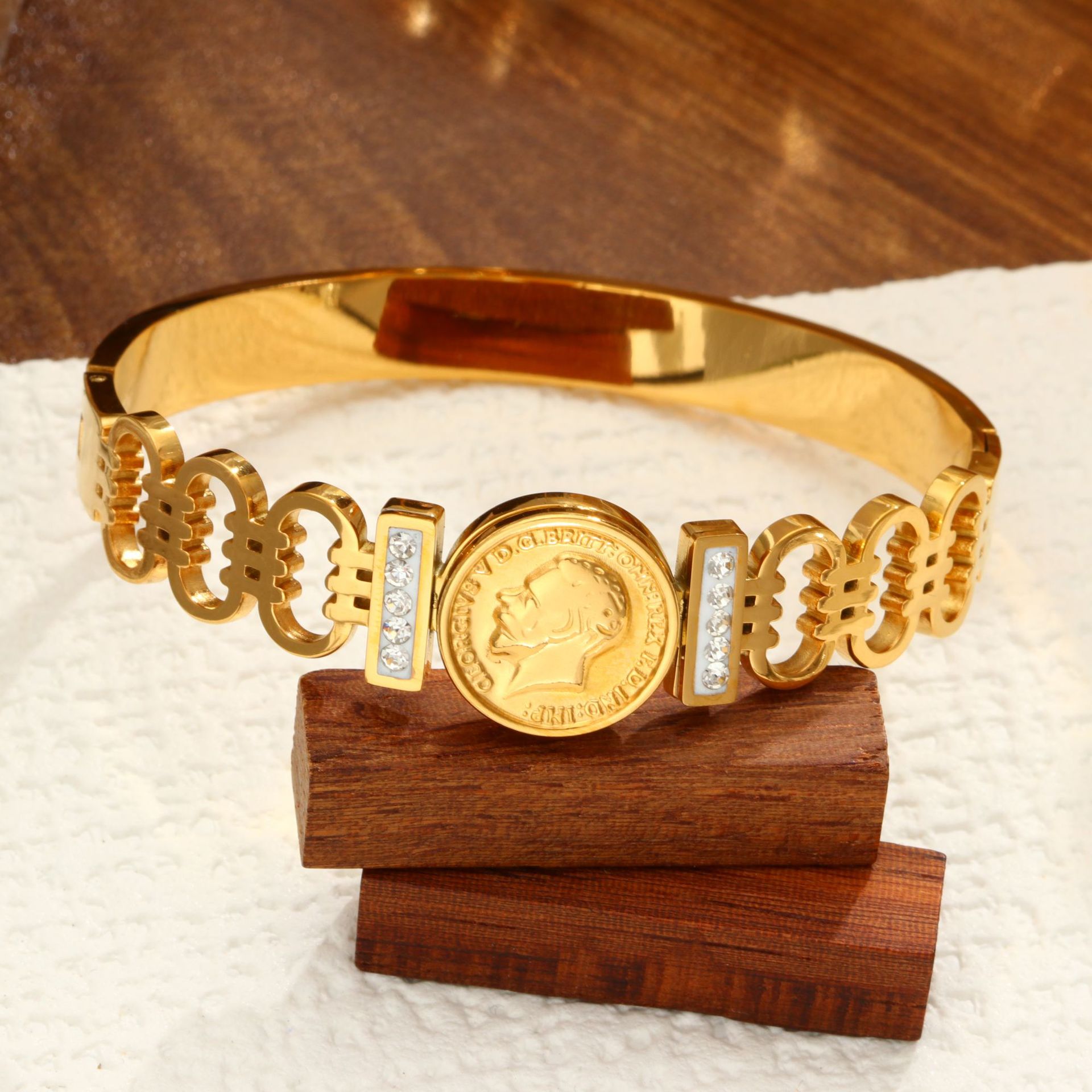 Round golden human head