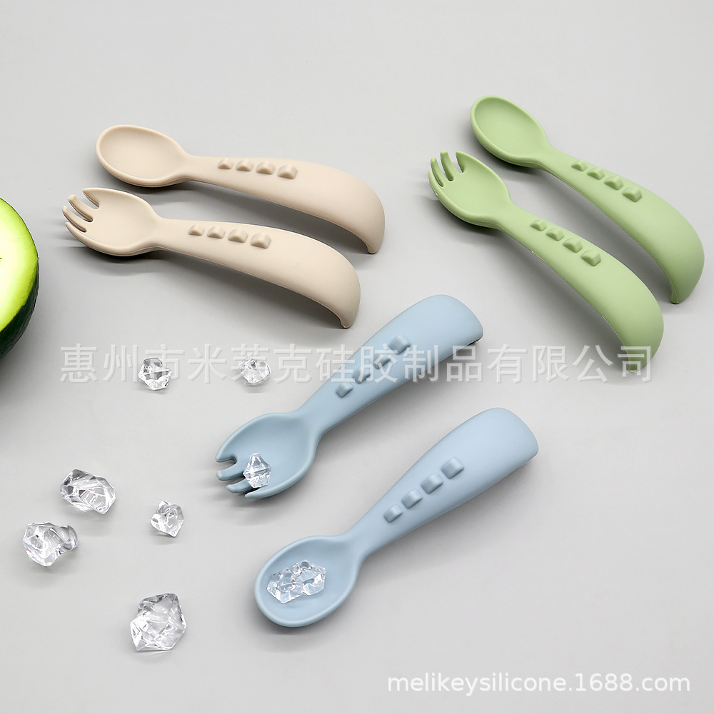 Maternal and Infant Products Factory Portable Silicone Spoon Baby Soft Spoon Children Cartoon Dining Training Tableware Silicone Fork Spoon