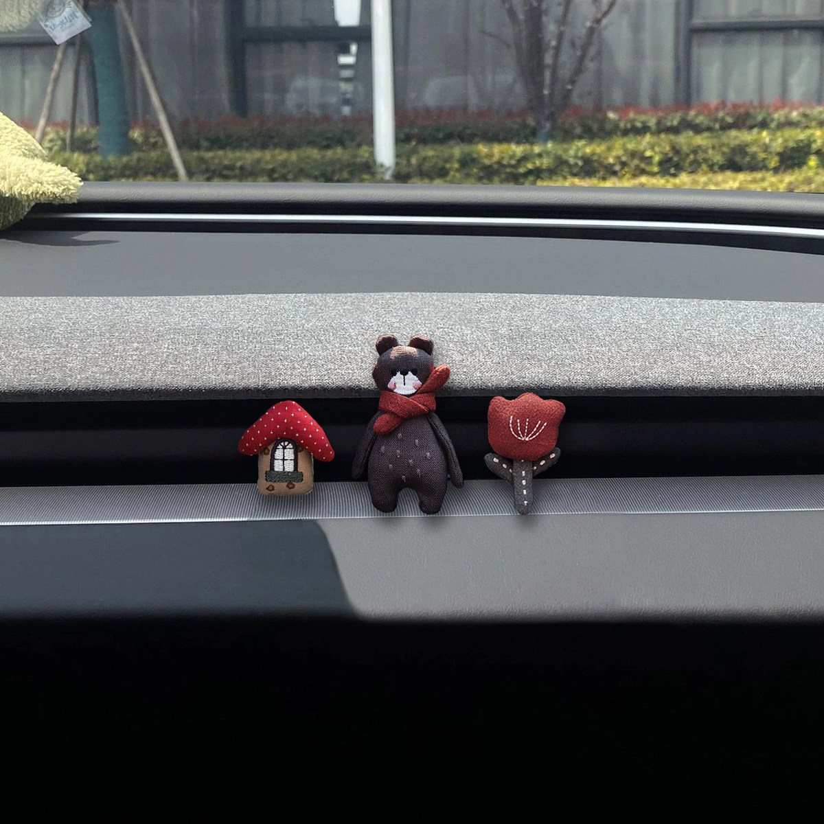 Car interior decoration accessories, car air vent fragrance diffuser, fabric bear car perfume clip, decorative item for girls, healing style