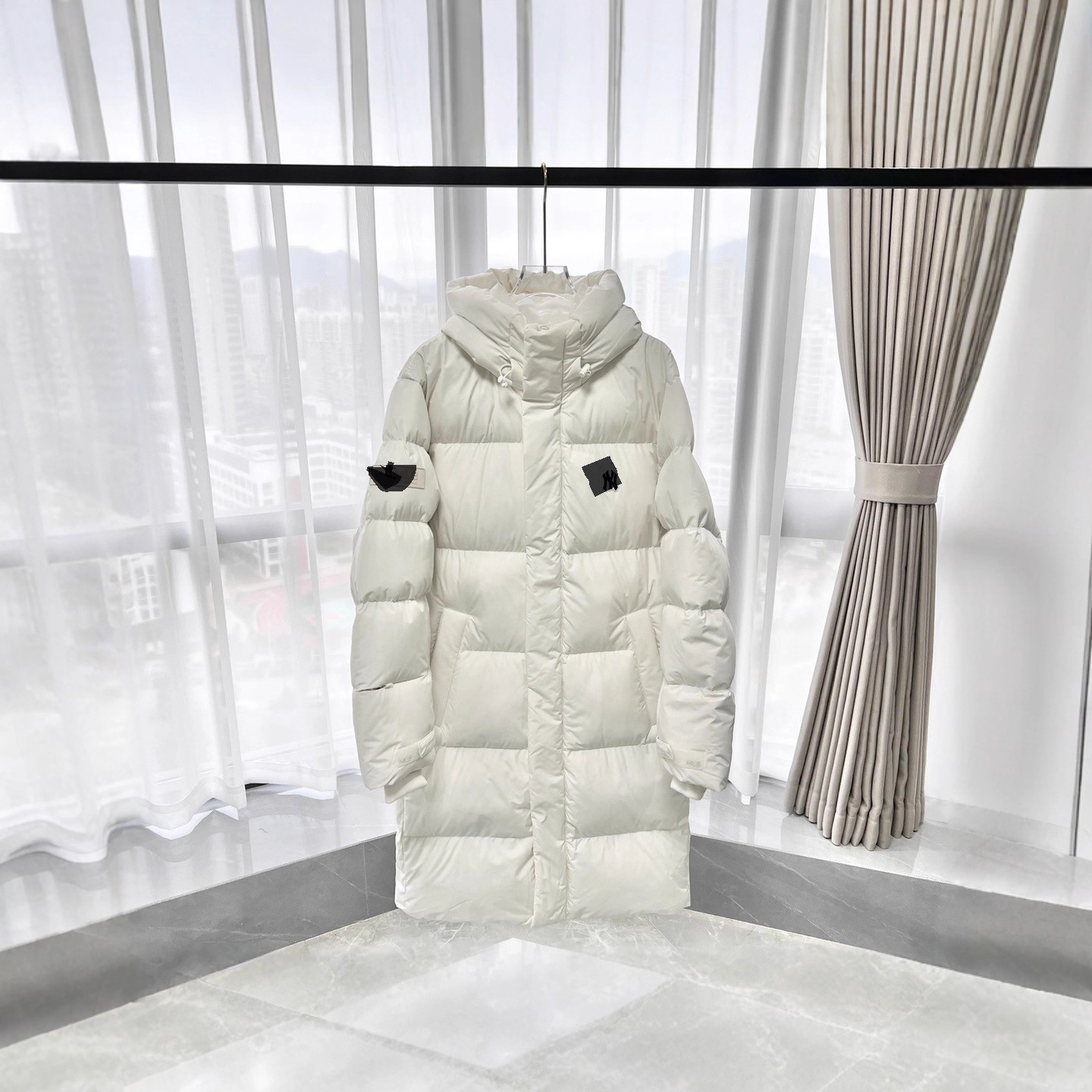 Mlb down Jacket Hooded Button Small Label Embroidered Logo Long Thickeneded down Jacket Men and Women Couple Model 2025