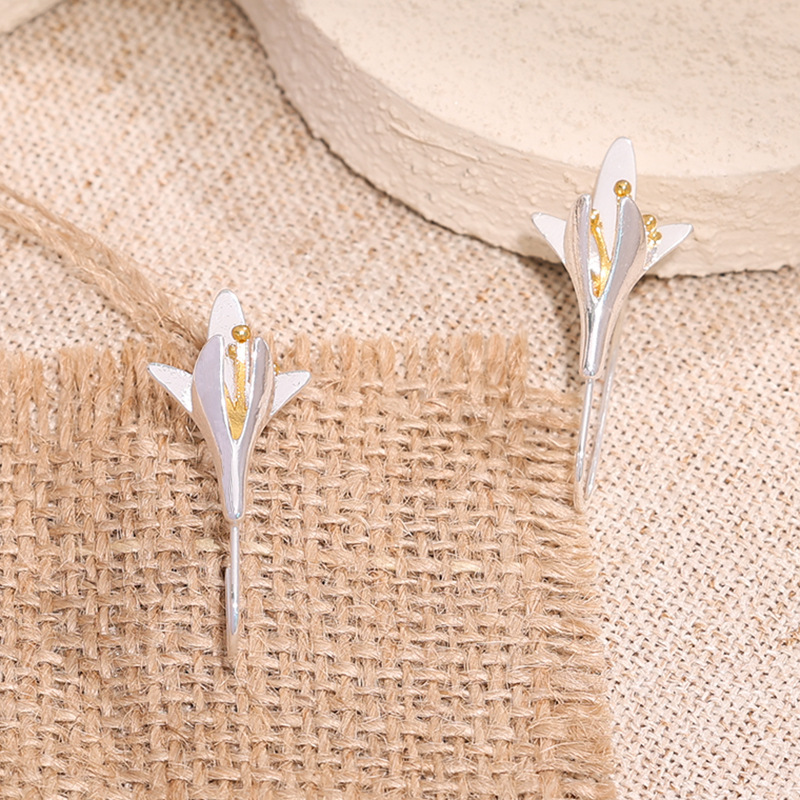Ventas transfronterizas calientes pendientes de flores de lirio para mujeres estilo retro largo temperamento flor auriculares auriculares de estilo europeo y americano al por mayor image 4