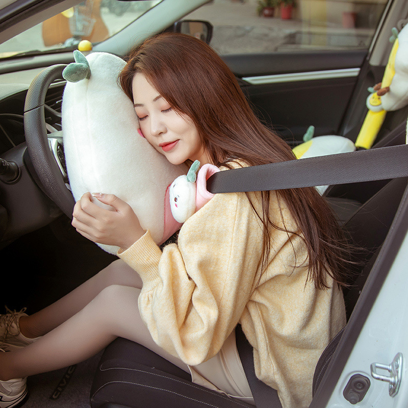 여성을위한 개인 자동차 장식을위한 좌석 요추와 귀여운 봉제 머리 받침 자동차 세트 만화 베개