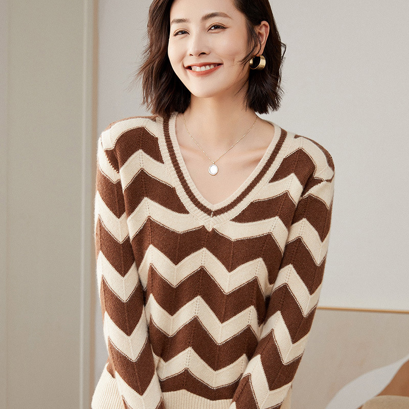 Thickened V-neck Striped Sweater Sweater Women's Autumn and Winter Loose Outer Wear Long Sleeve Base Shirt Top Pullover Sweater