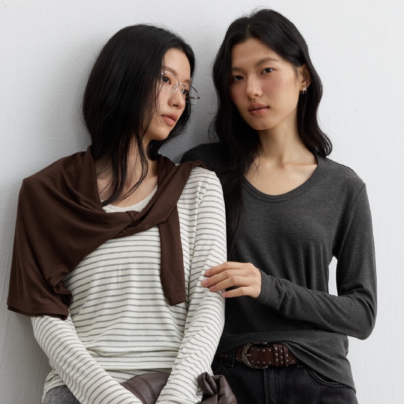 Autumn and winter women's acetate wool base shirt, Tencel Lyocell U-neck Korean style T-shirt, striped slim-fit long-sleeve knit top Autumn and winter women's acetate wool base shirt, Tencel Lyocell U-neck Korean style T-shirt, striped slim-fit long-sleeve knit top