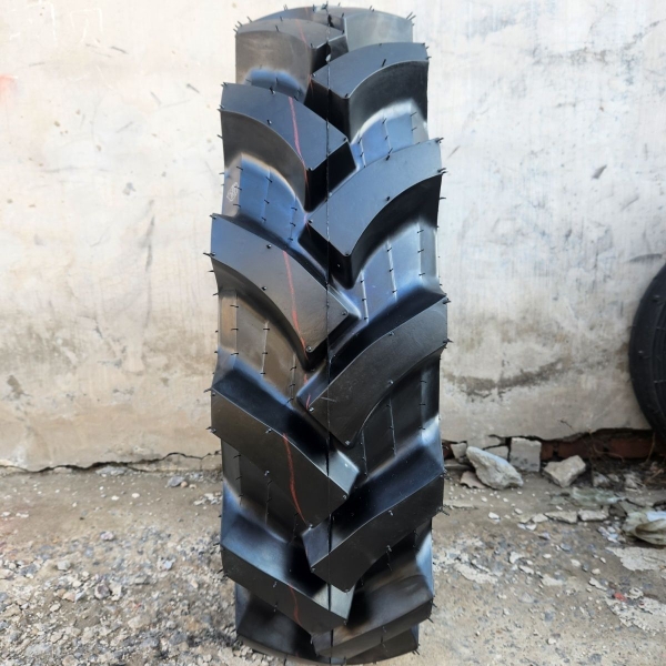 Xuzhou A-Shaped Machete Pattern Water and Drought Dual-Purpose Agricultural Tractor Tires