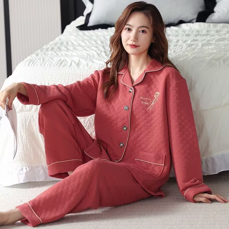 100% pijamas de algodón de las mujeres de otoño e invierno cardigan engrosado acolchado de manga larga sándwich de aire de Algodón de Primavera y Otoño desgaste del hogar