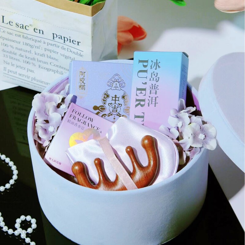 結婚式の記念品、婚約マッサージコーム、アイマスク、新しいハイエンドの実用的な美容業界のイベントギフトセット、ブライズメイドギフト|undefined