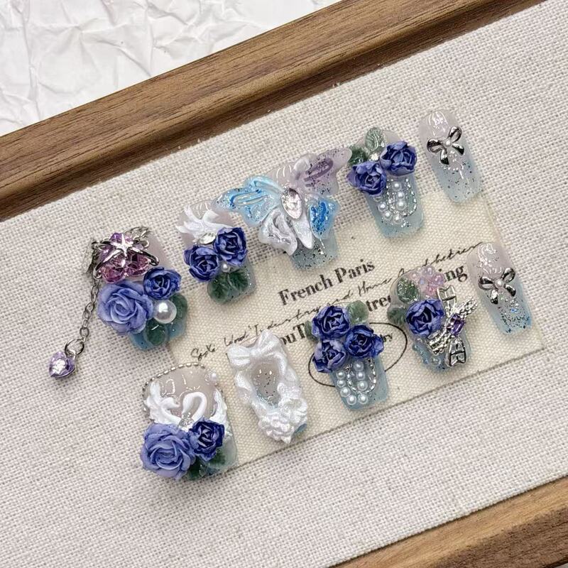 Blue Gradient Tassel Butterfly Fake Nails, High-Quality Handmade Nail Art, Short Almond-Shaped Press-On Nails Wholesale