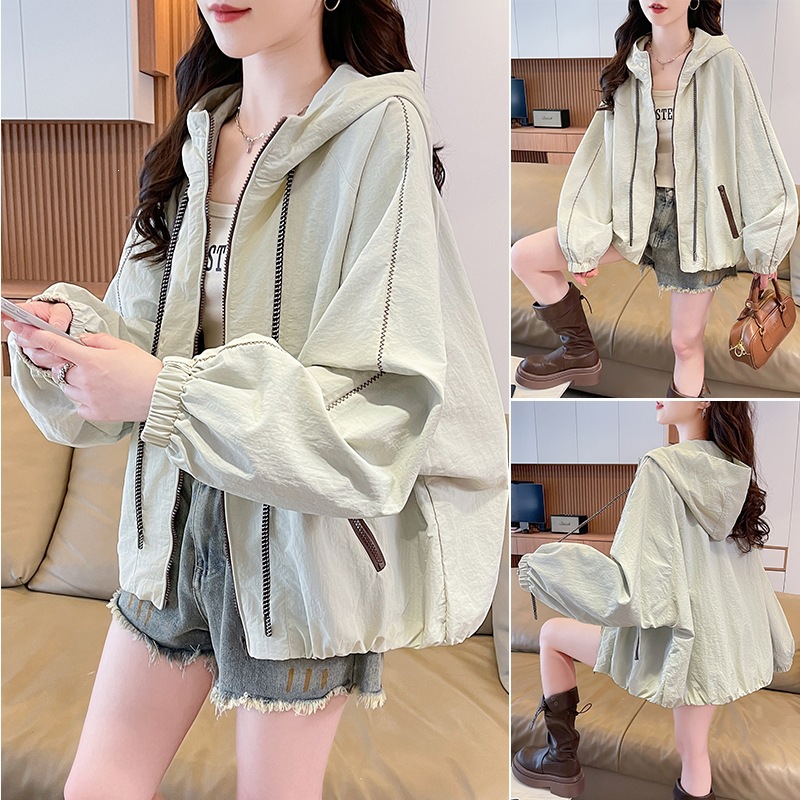Korean style casual hooded color-block windbreaker jacket for women, spring and autumn 2026 new style, petite jacket top