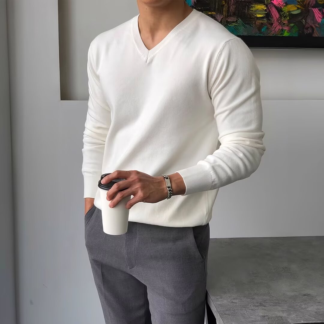Slim Fit V-Neck Knit Sweater For Men - Lightweight Casual Pullover With Soft Texture, Stylish Layering Essential _voghion.com
