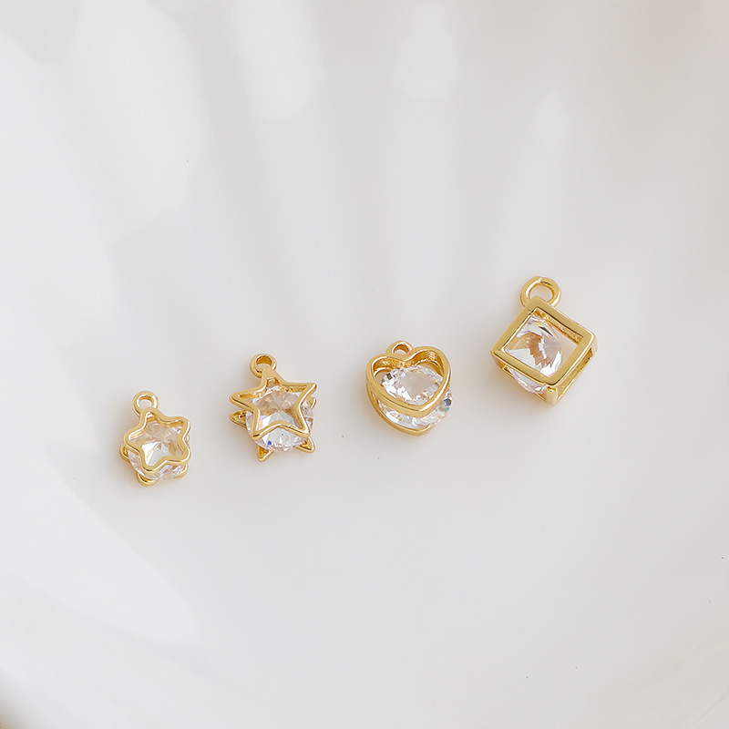 Star, Heart Shape Pattern 1 Piece 7 * 8mm 8*13mm Copper Zircon Star Heart Shape Pendant