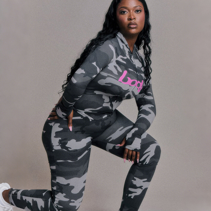 2026 Autumn Women's New Fashion Hooded Top Camouflage Print Sports Slim Fit Long Pants Set_ecoleips.com