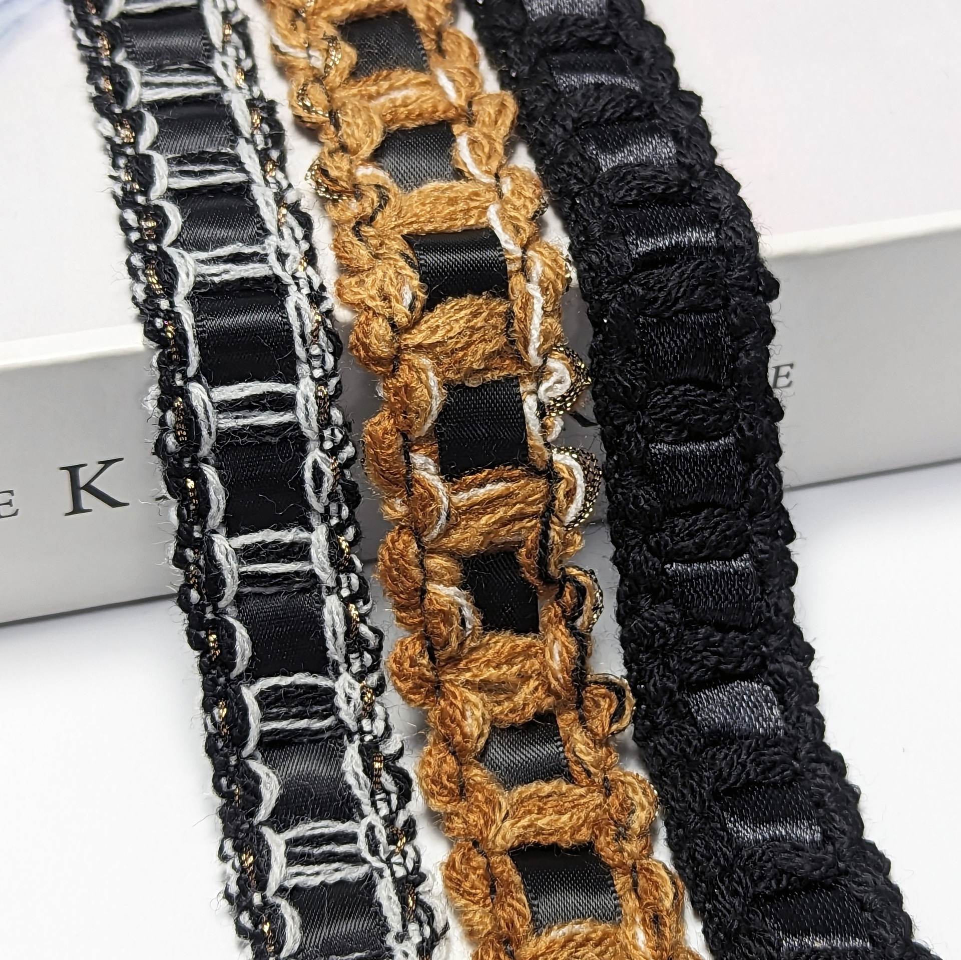 秋季新款小香风工字丝带毛绒花边 衣领衣边袖口家纺鞋包装饰辅料