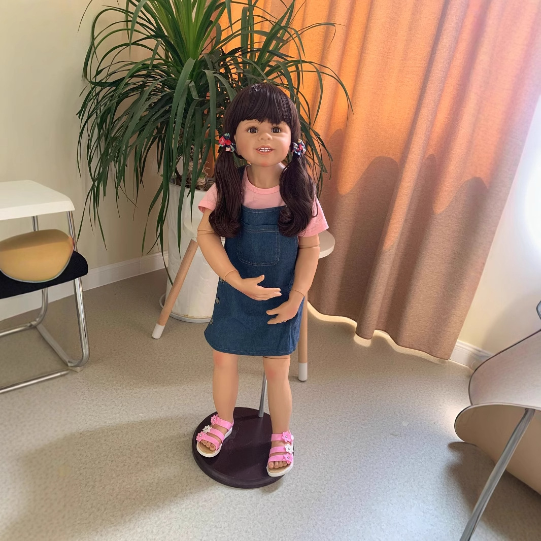 Modelo de la ropa de los niños de la muñeca de la simulación de la muchacha grande de los 98cm