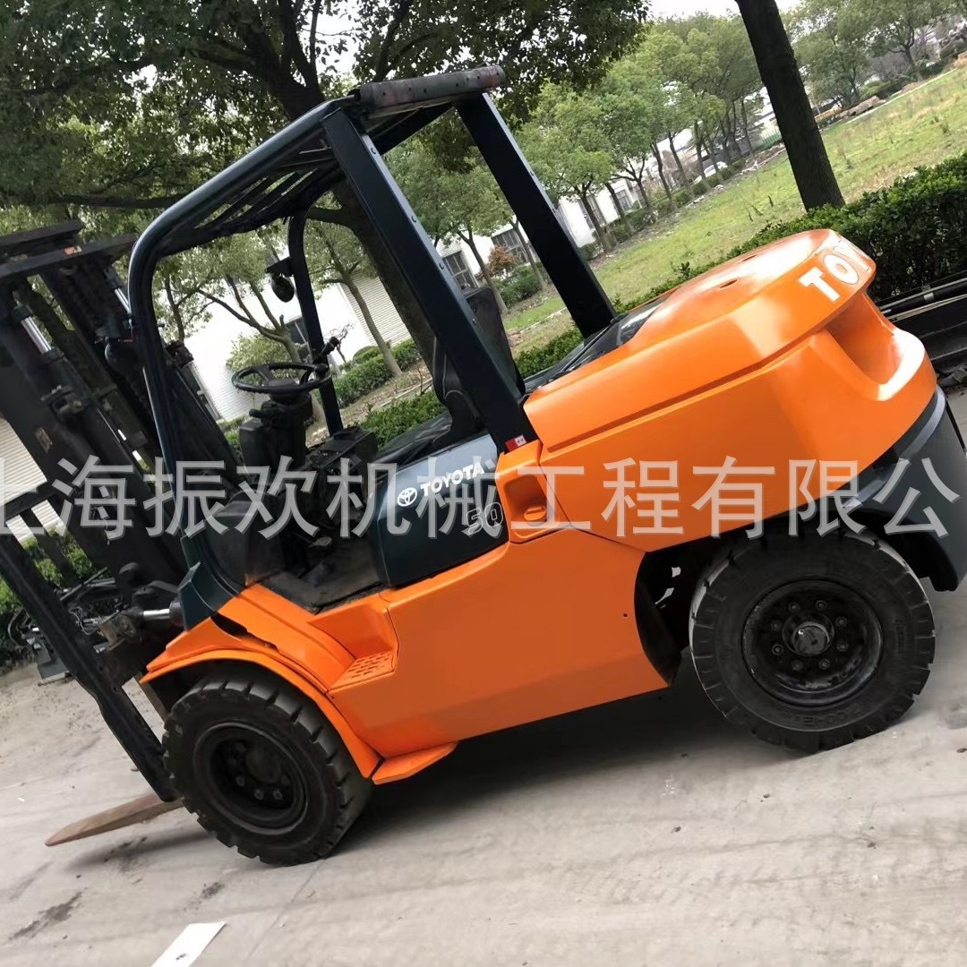 丰田5吨叉车3节门架升高4米5二手3吨5吨外贸专供电动座驾式叉车