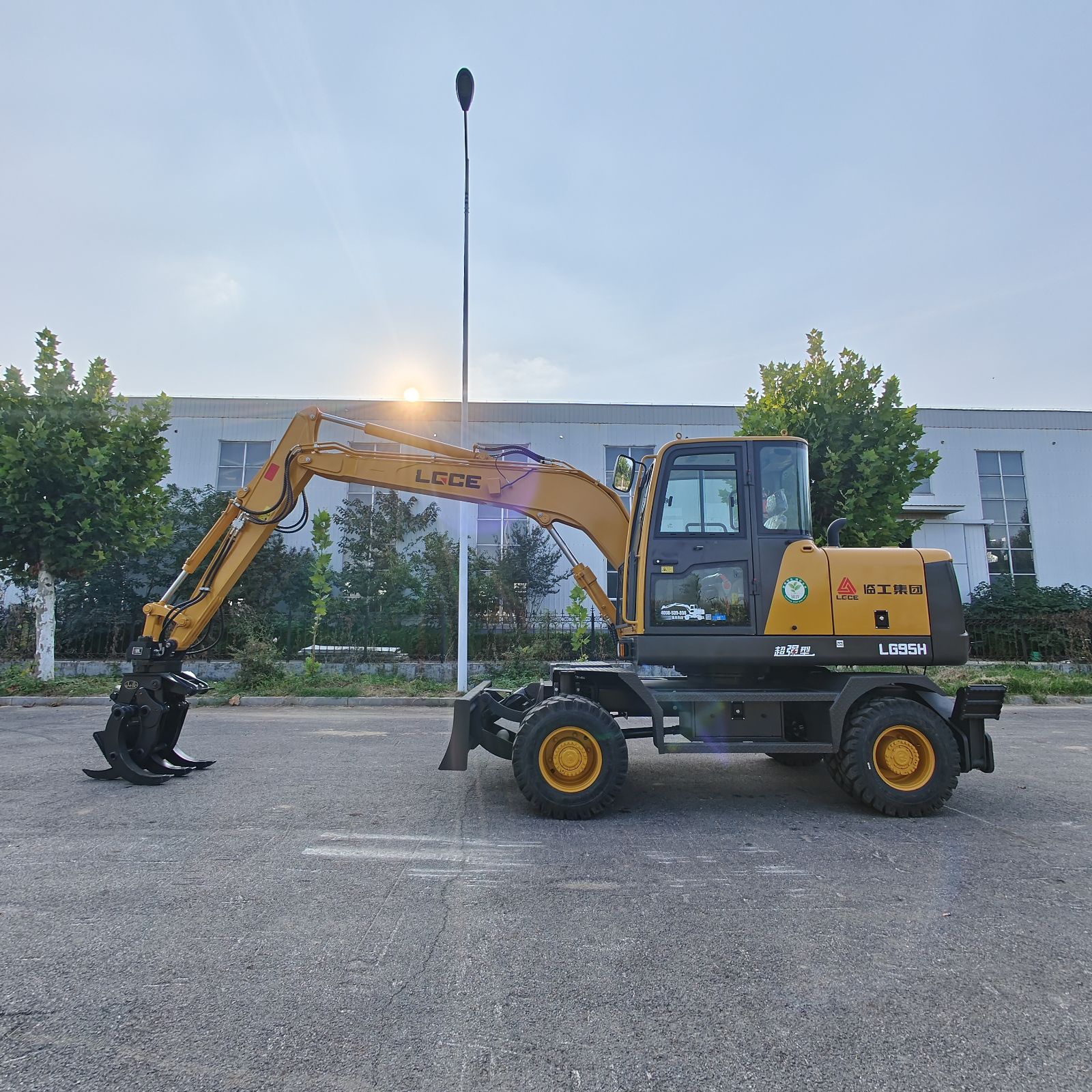 全新临工建机95轮式抓木机一台 夹木机 可安装铣刨头 打草机设备