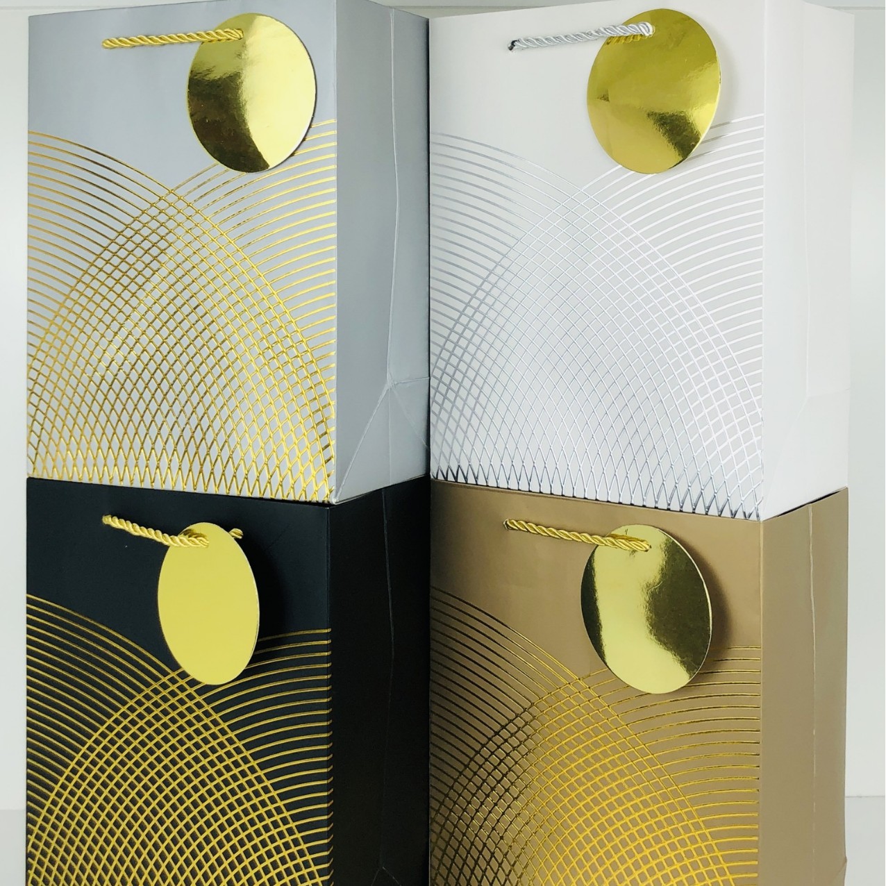 现货烫金带吊卡日常系列手提袋礼品袋购物袋跨境专供