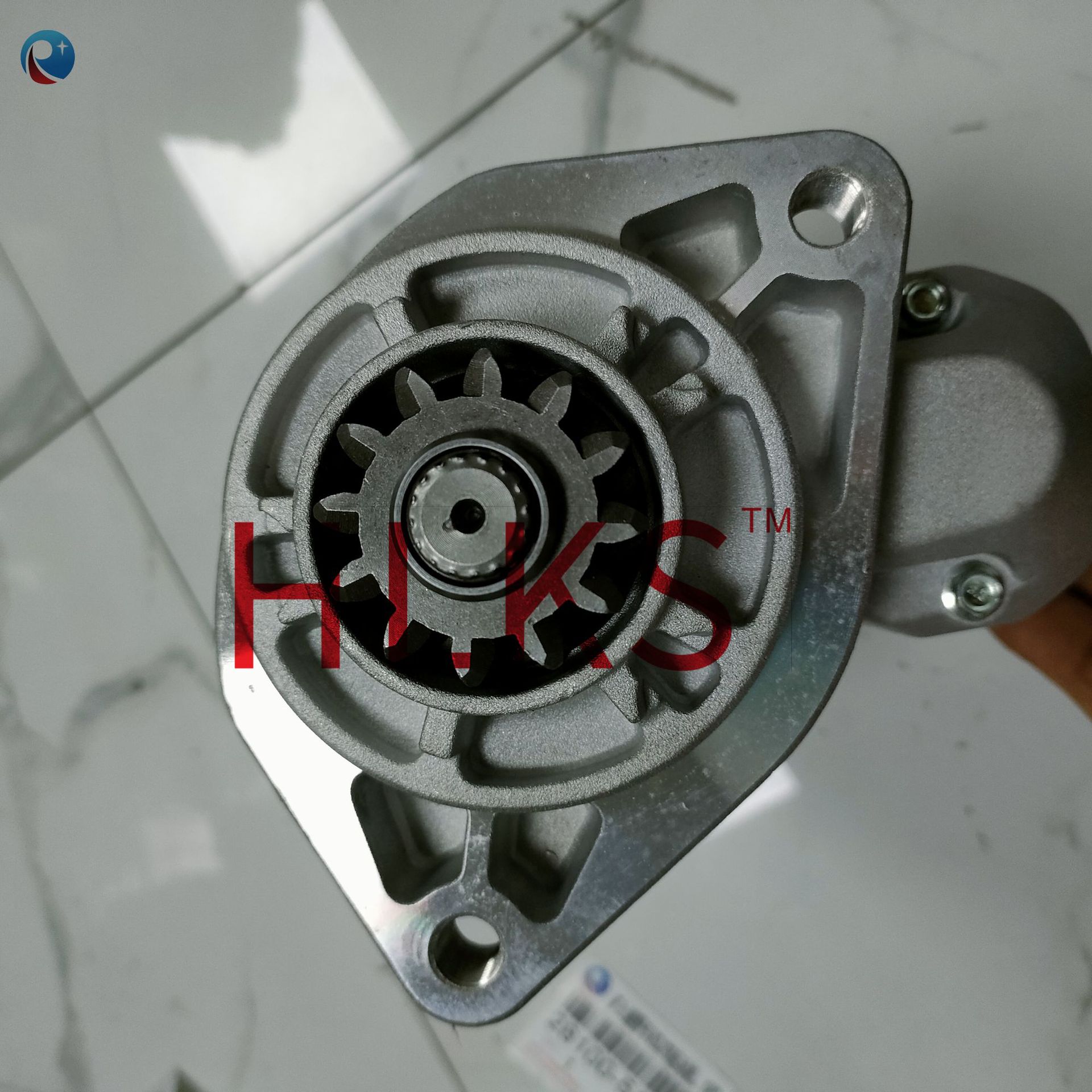 Adecuado para Toyota pickup cooluze VDJ78 arrancador LAND CRUISER motor 28100-51100