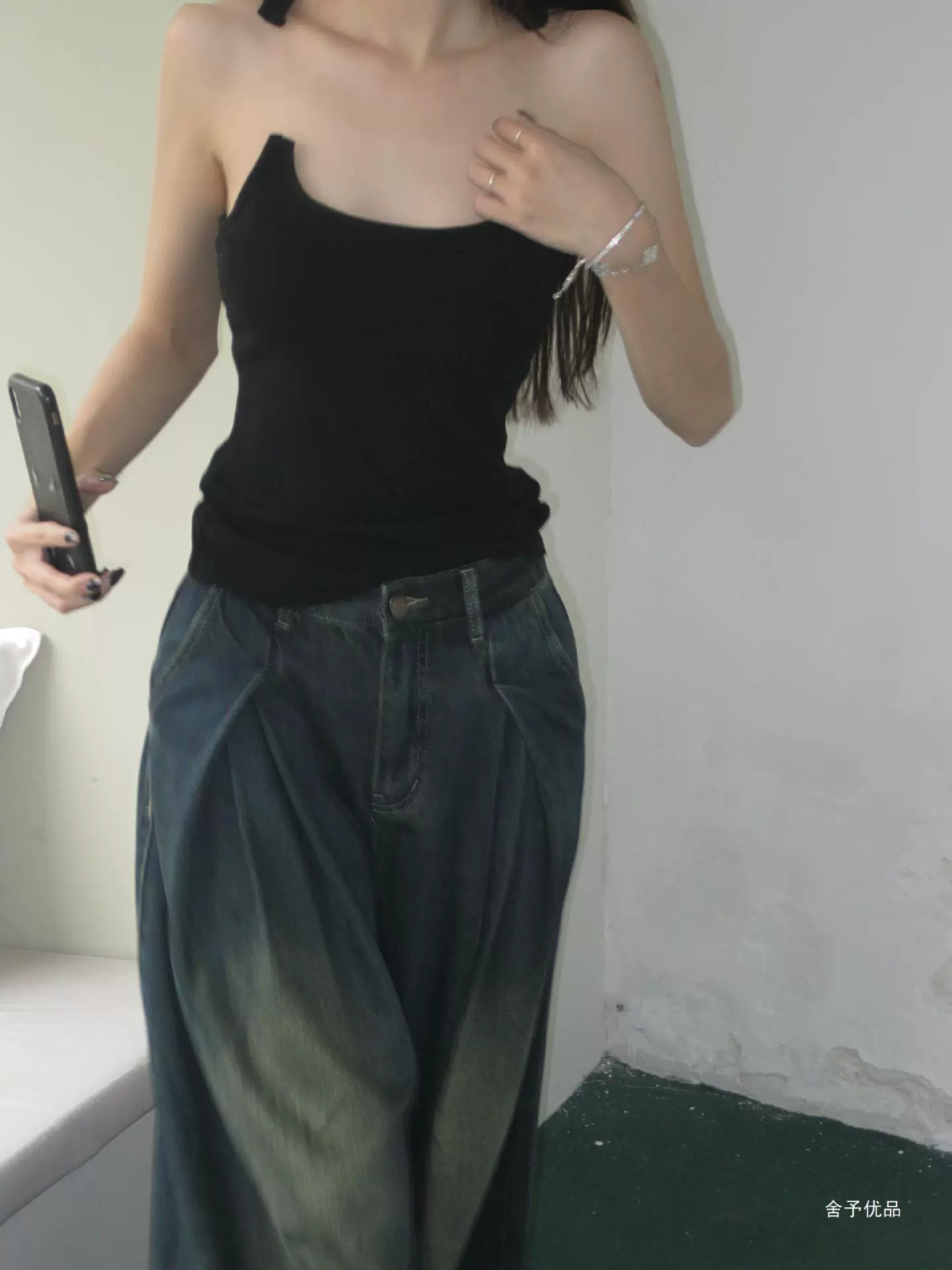 Укороченный приталенный топ, невидимый стиль с чашками, one size, модный сезонный фасон